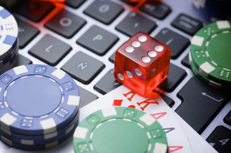 Online Poker Gambling 